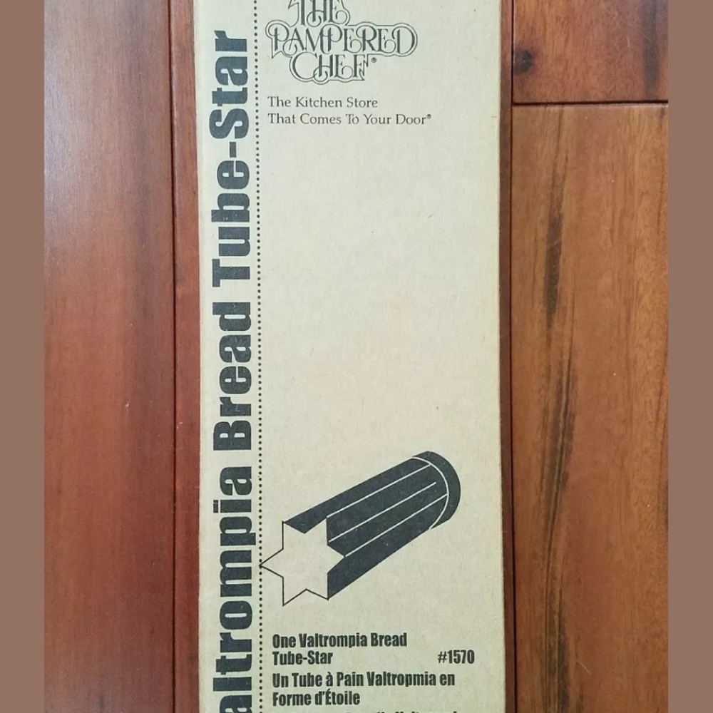 The Pampered Chef Tube Pan New